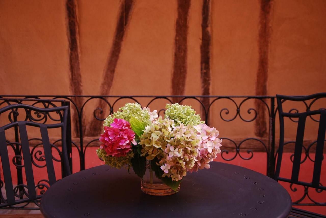 Ombre Rose Bed and Breakfast Le Fousseret Exteriör bild